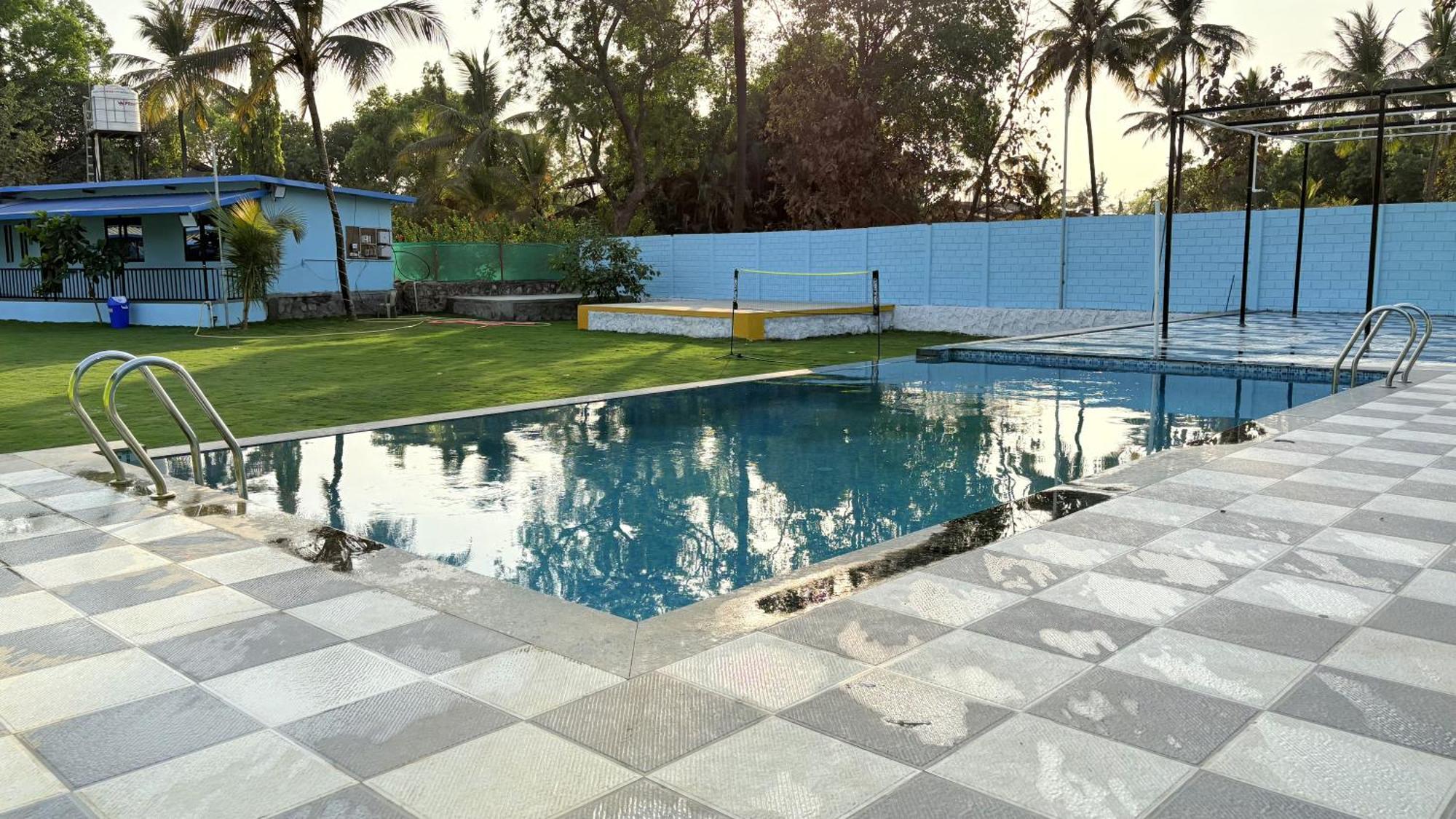 Deep Bhavani Resort Karjat Exterior foto